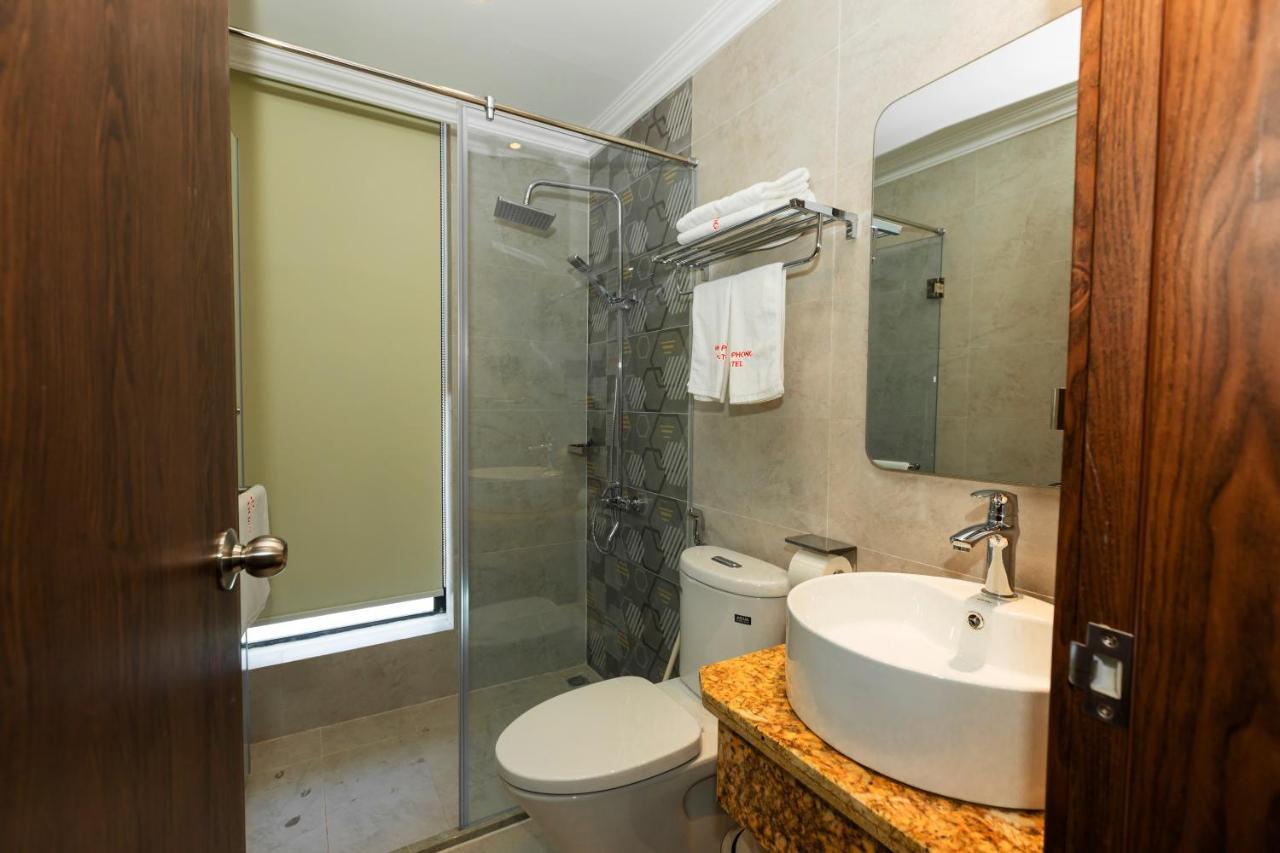Minh Phong Hotel Ha Long Buitenkant foto