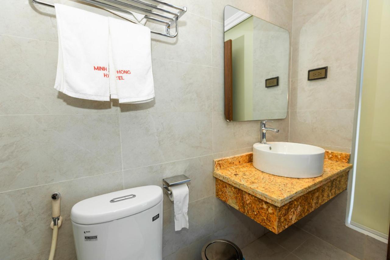 Minh Phong Hotel Ha Long Buitenkant foto